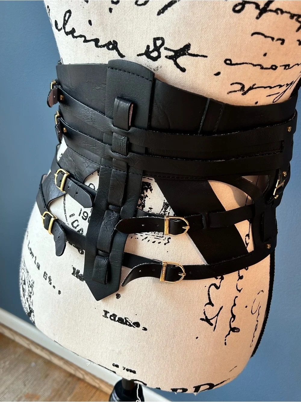 HERVE LEGER STRAPPY LEATHER HARNESS BELT